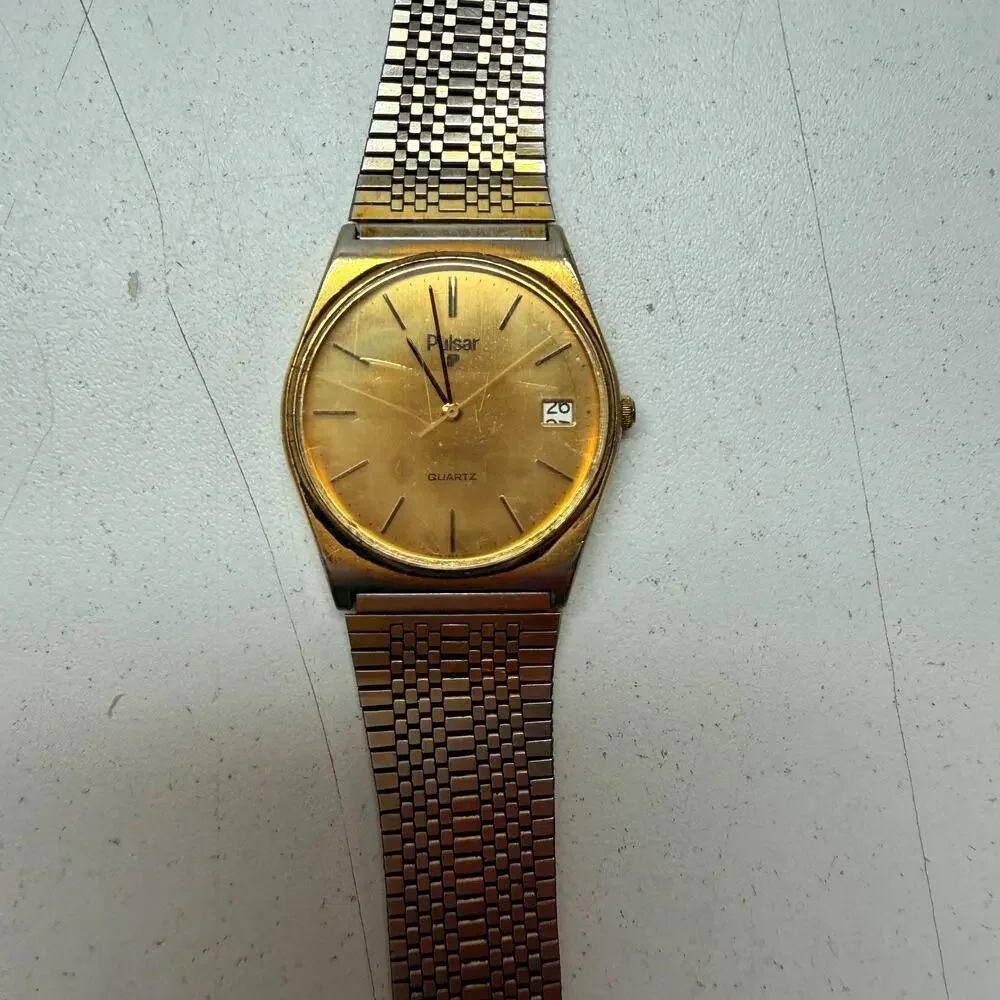 Gold Pulsar Quartz Watch